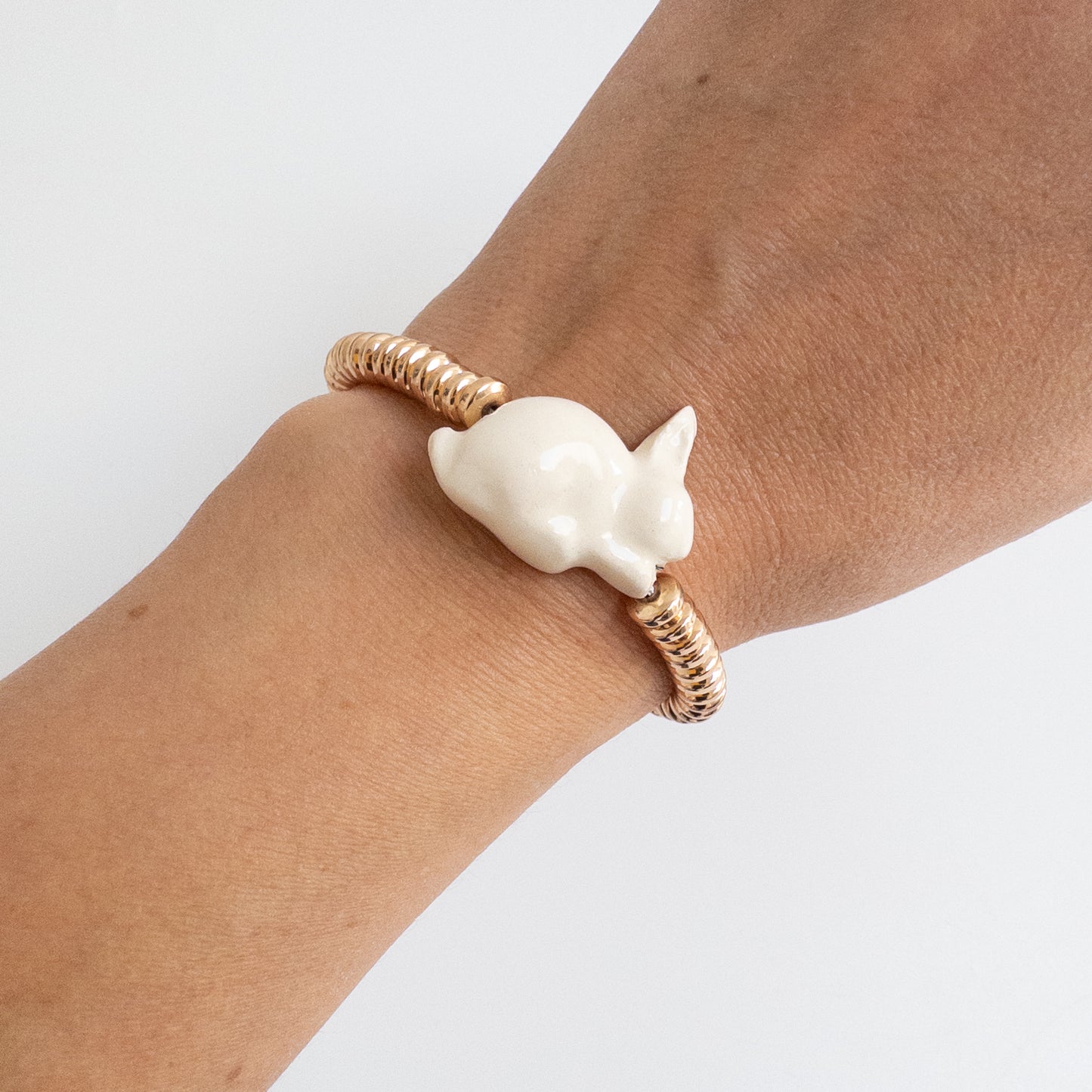 Браслет керамічний Кролик ручної роботи + гематит