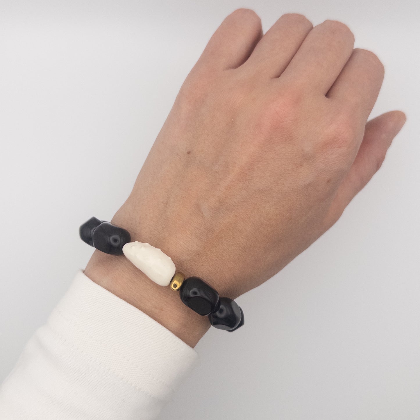 Браслет керамічний Огірок ручної роботи з натуральним камінням