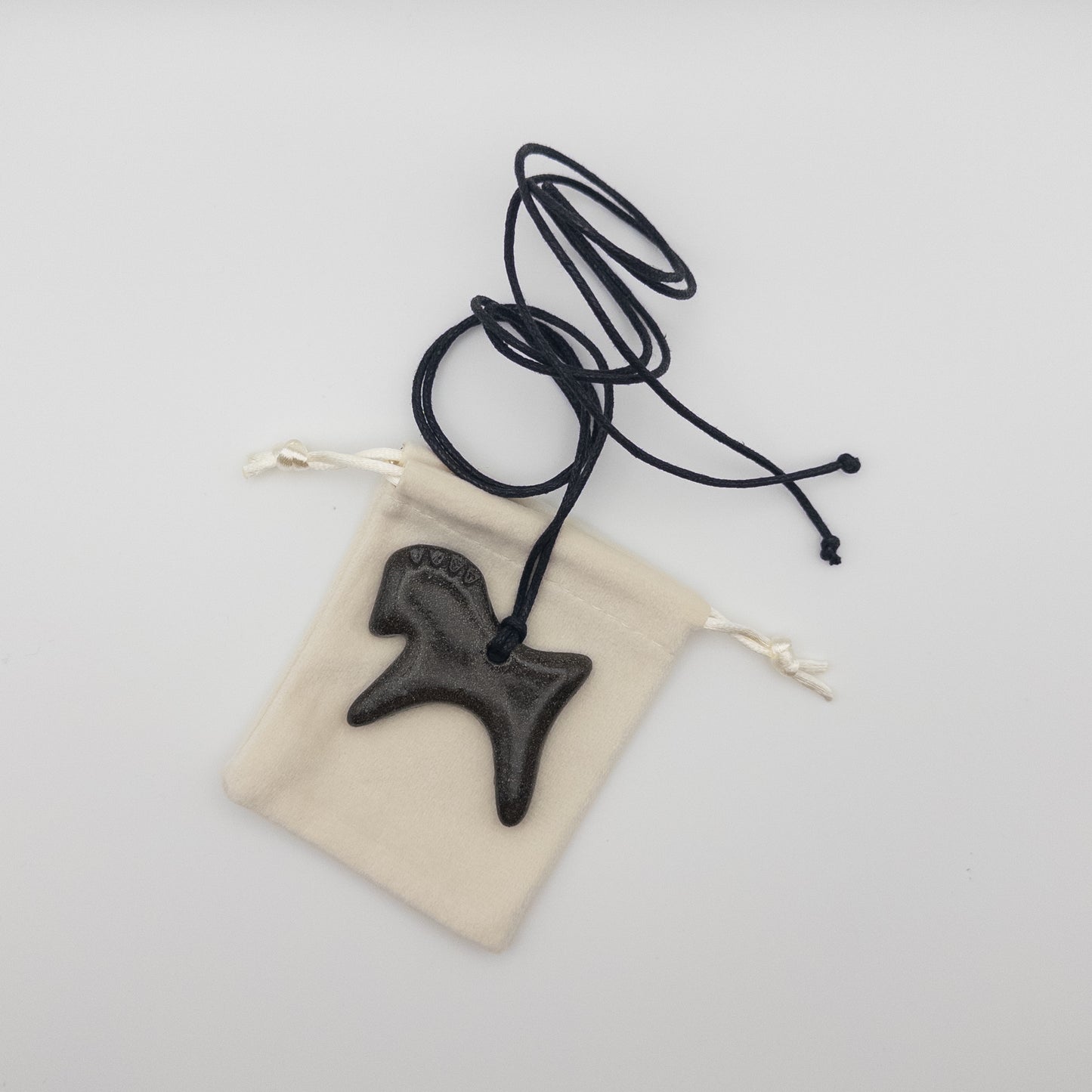 Керамічний підвіс Коник